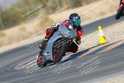 media/Jan-14-2024-SoCal Trackdays (Sun) [[2e55ec21a6]]/Turn 6 (125pm)/